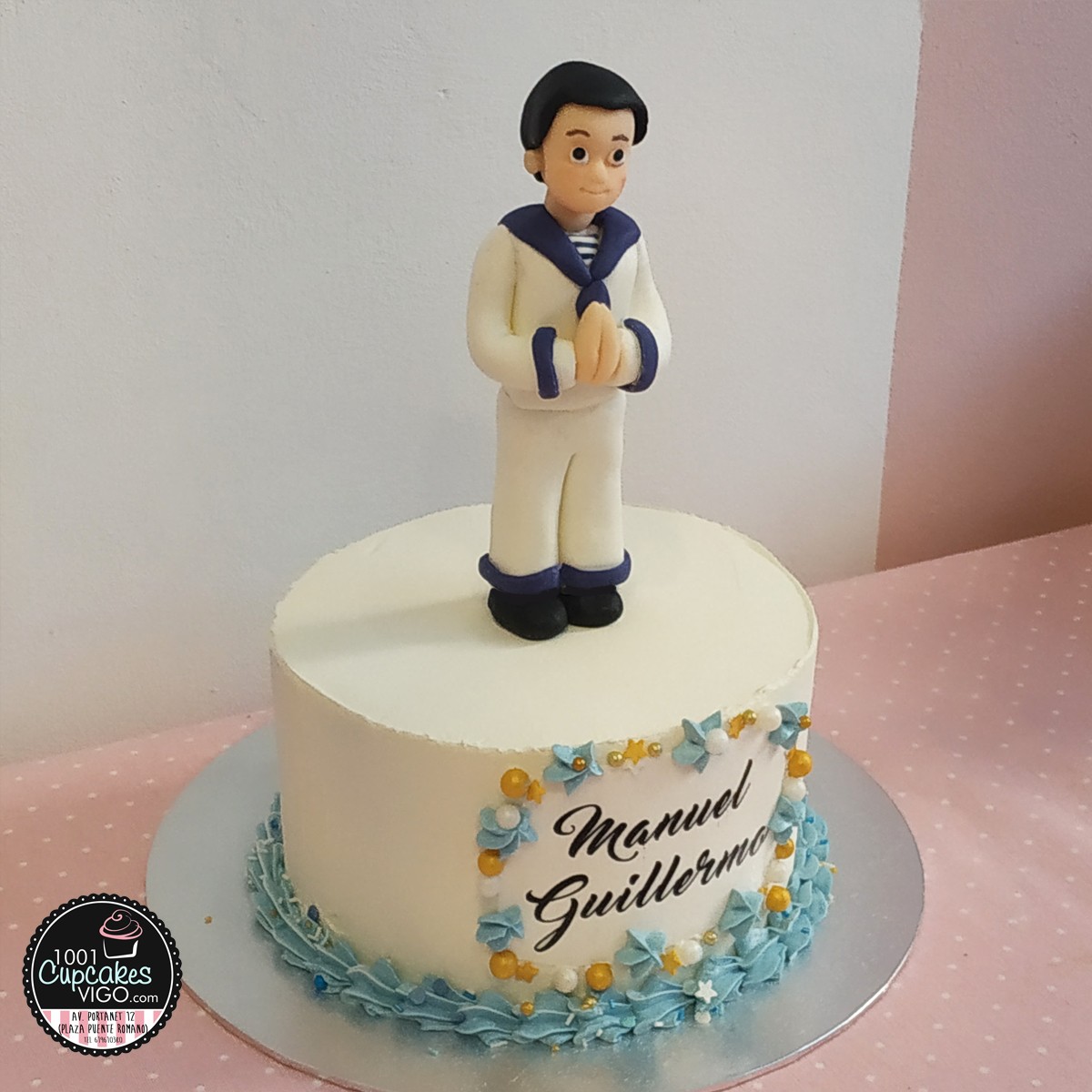 tarta-comunion-modelado-nino.jpg