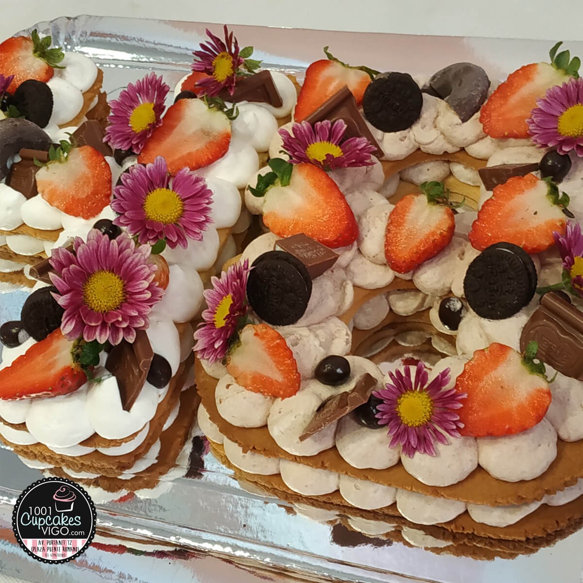 tarta-de-bizcocho-con-chocolates-y-frutos-del-bosque-5.jpg
