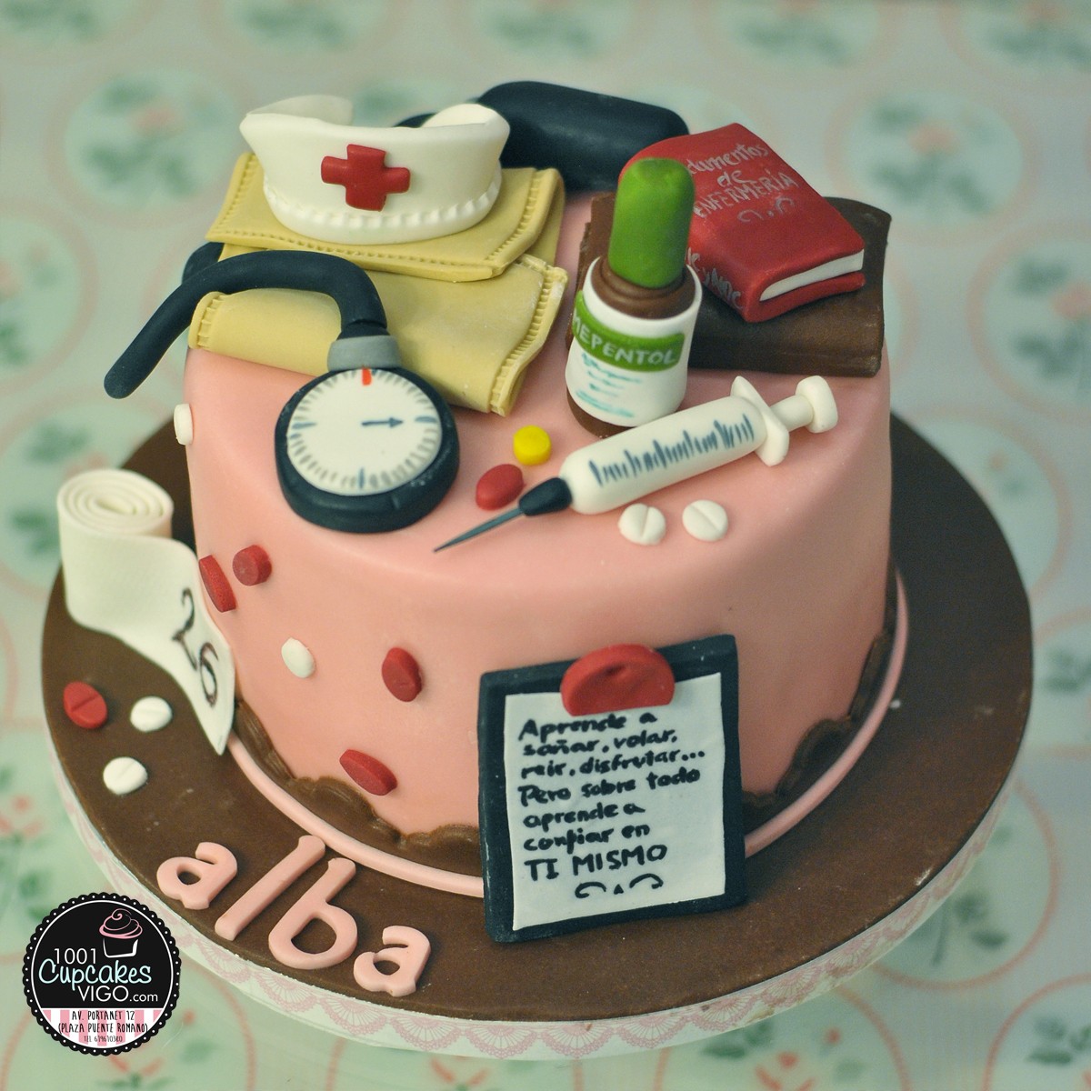 tarta-medico-o-enfermera.jpg