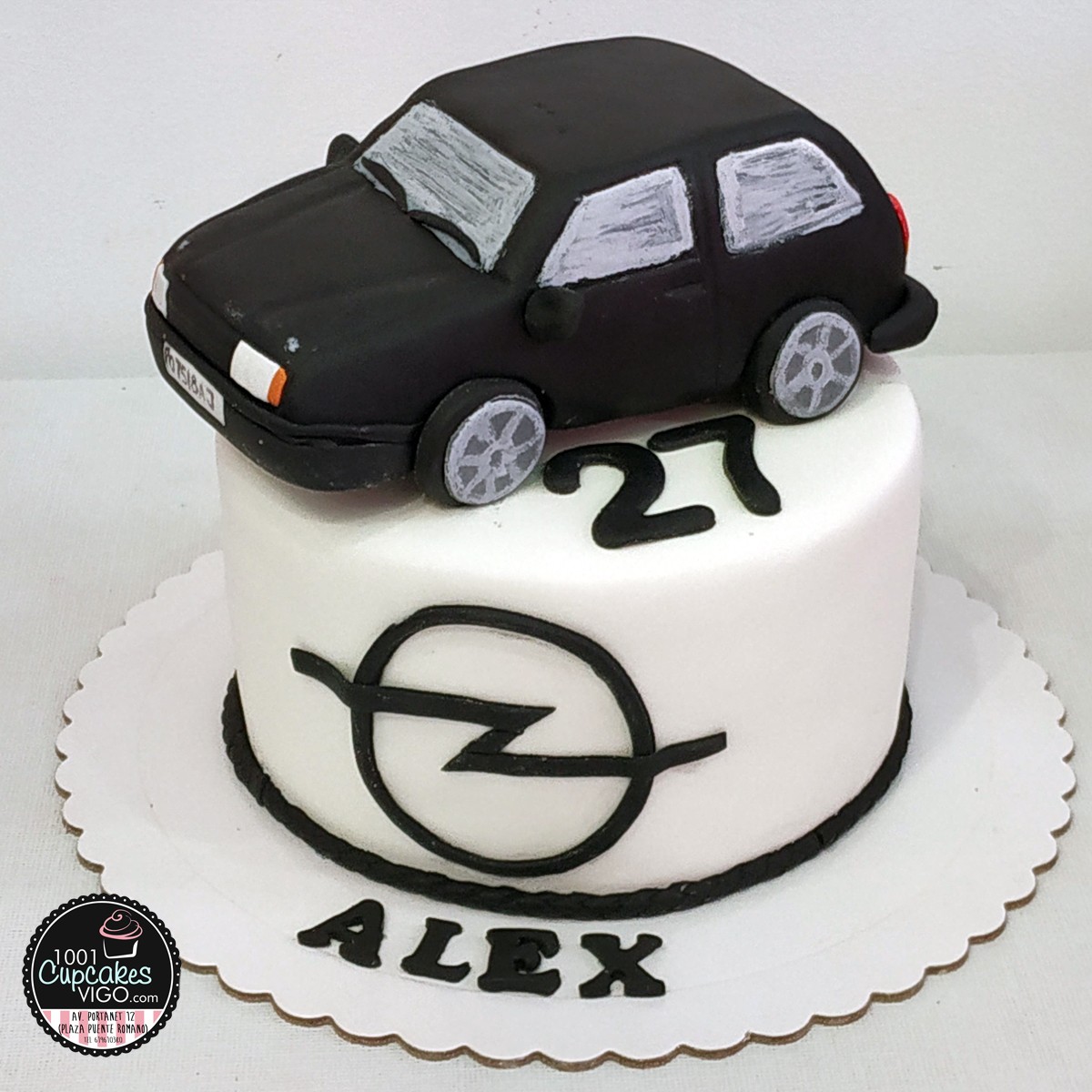 tarta-modelado-coche-1.jpg